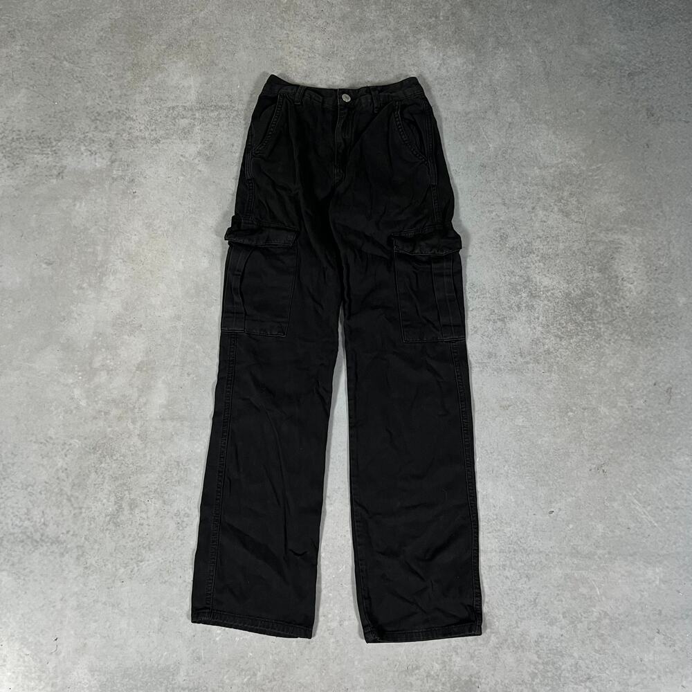 Relaxed Straight Cargo Pull&Bear Black Women’s Relaxed Fit Pants Size 0